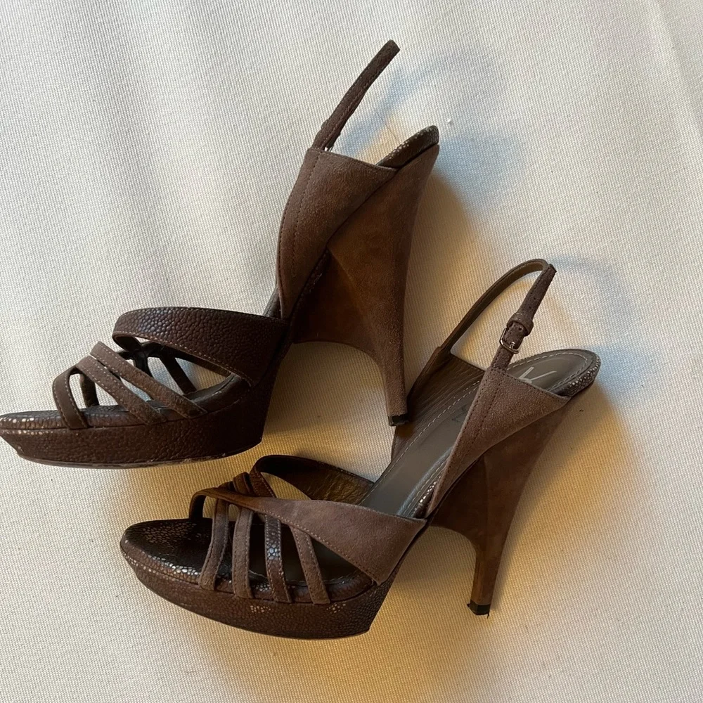 YSL suede heels - Picture 2 of 3